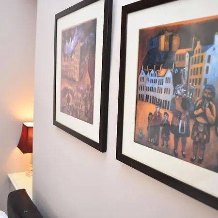 West Port - 2Br In The Heart Of The Old Town Just Off The Grassmarket Edinburgh Exterior photo