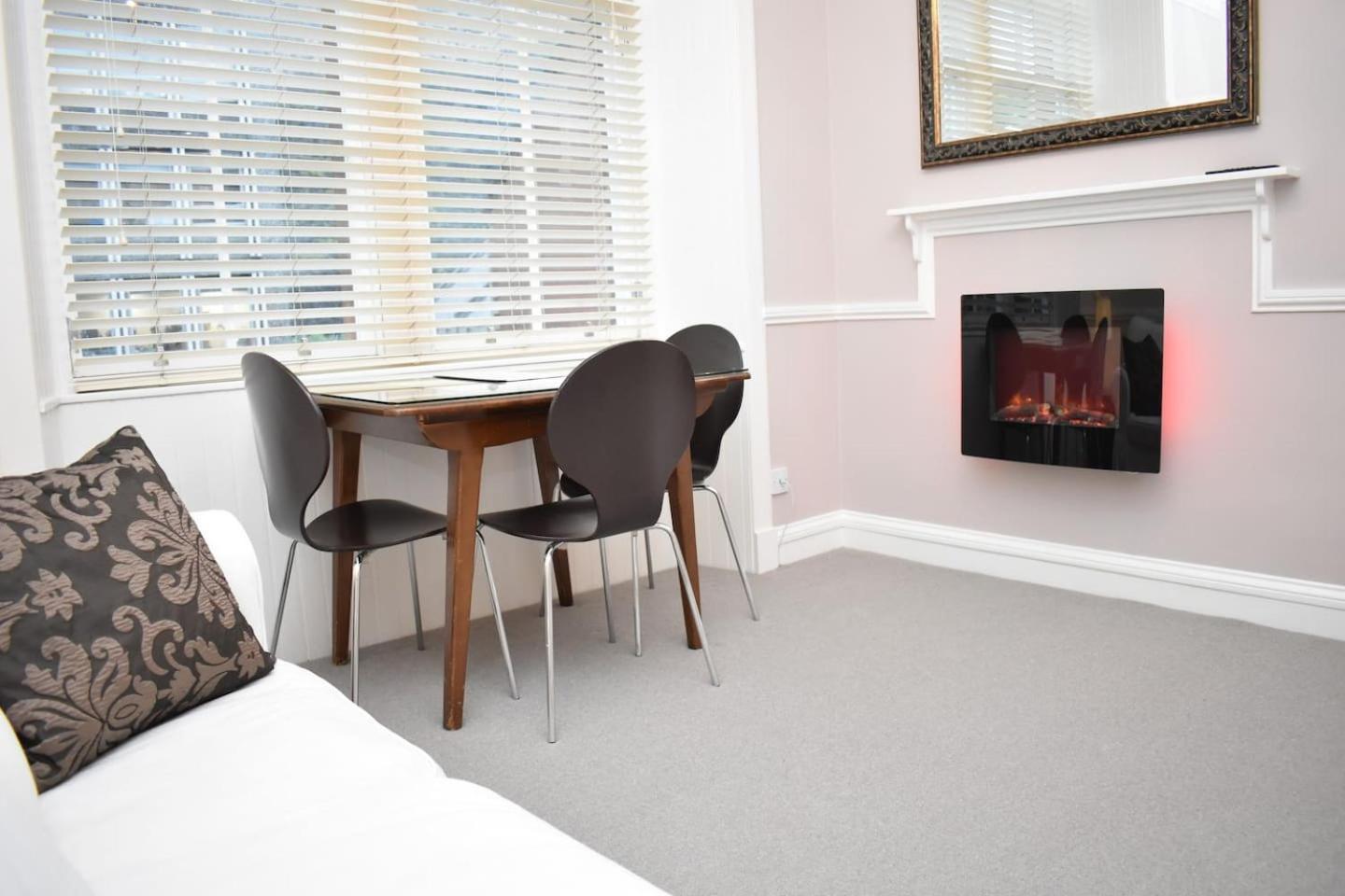 Apartment West Port - 2br In The Heart Of The Old Town Just Off The Grassmarket *