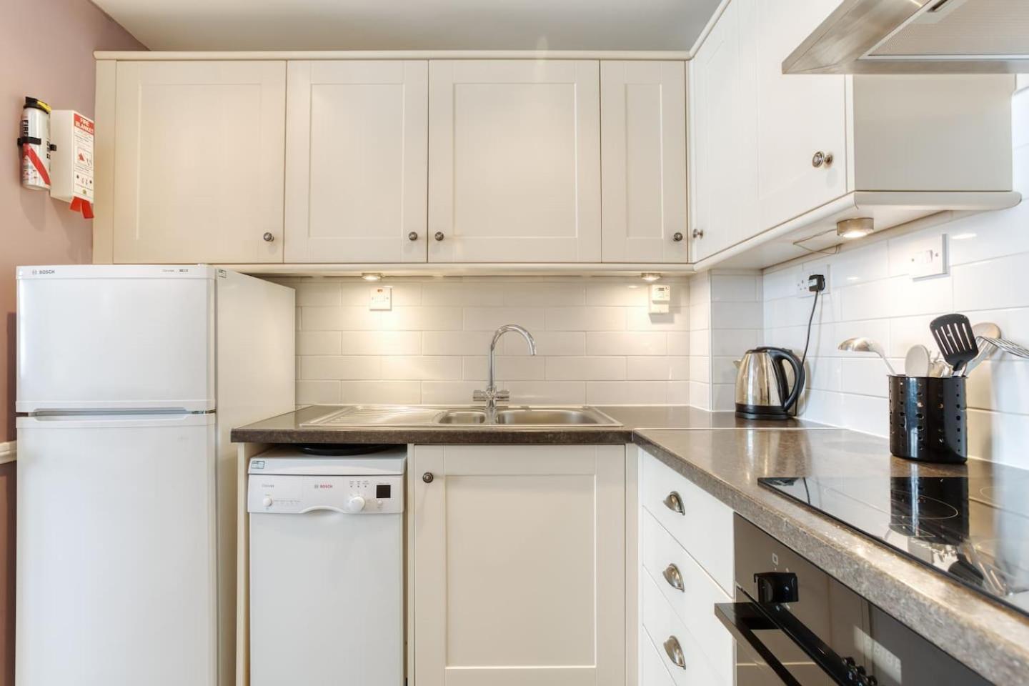 West Port - 2br In The Heart Of The Old Town Just Off The Grassmarket Apartment Edinburgh