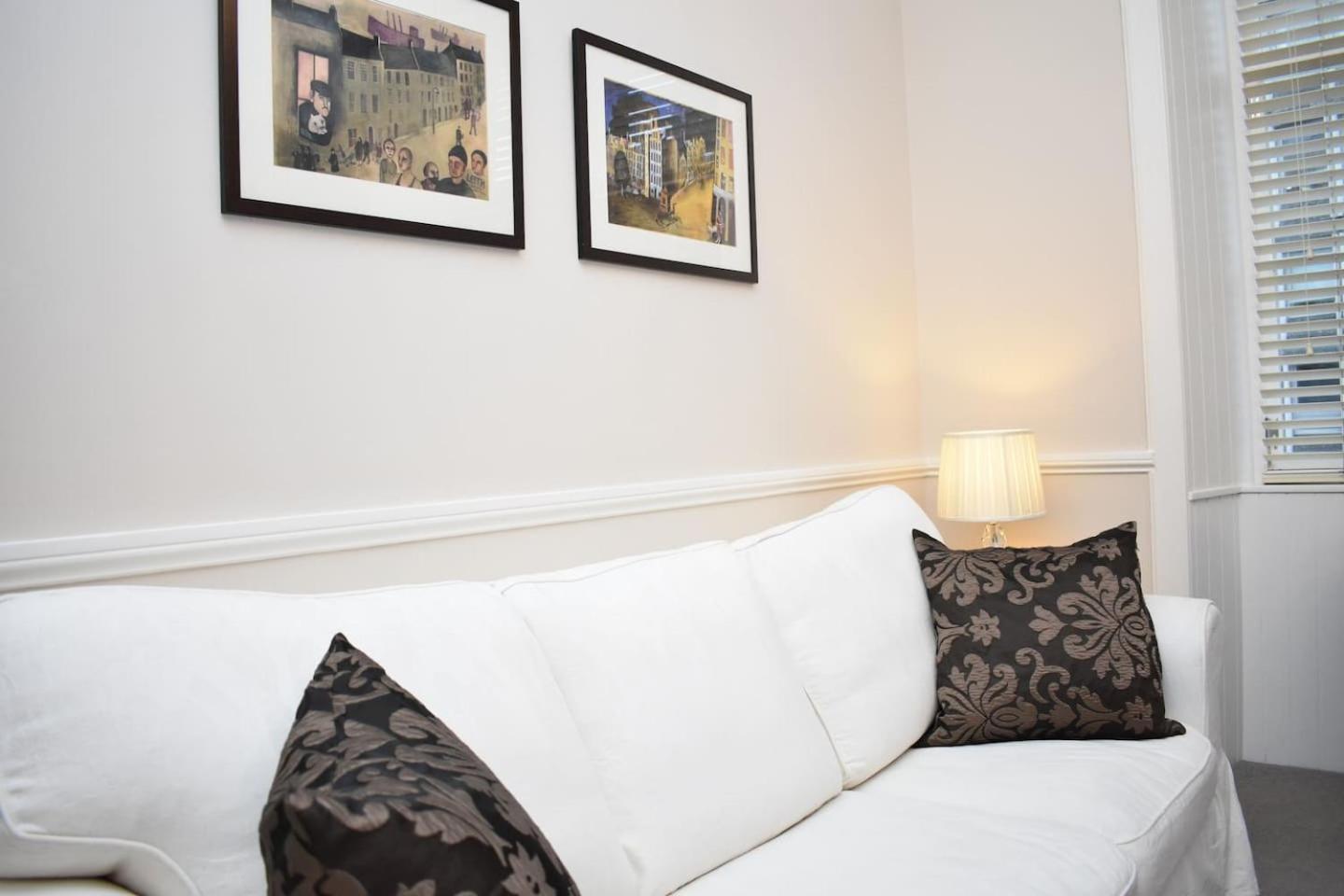West Port - 2br In The Heart Of The Old Town Just Off The Grassmarket Apartment Edinburgh