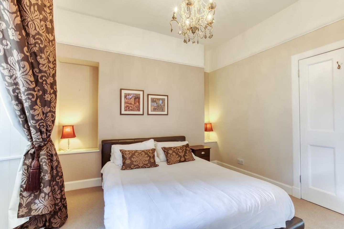 West Port - 2br In The Heart Of The Old Town Just Off The Grassmarket * Edinburgh